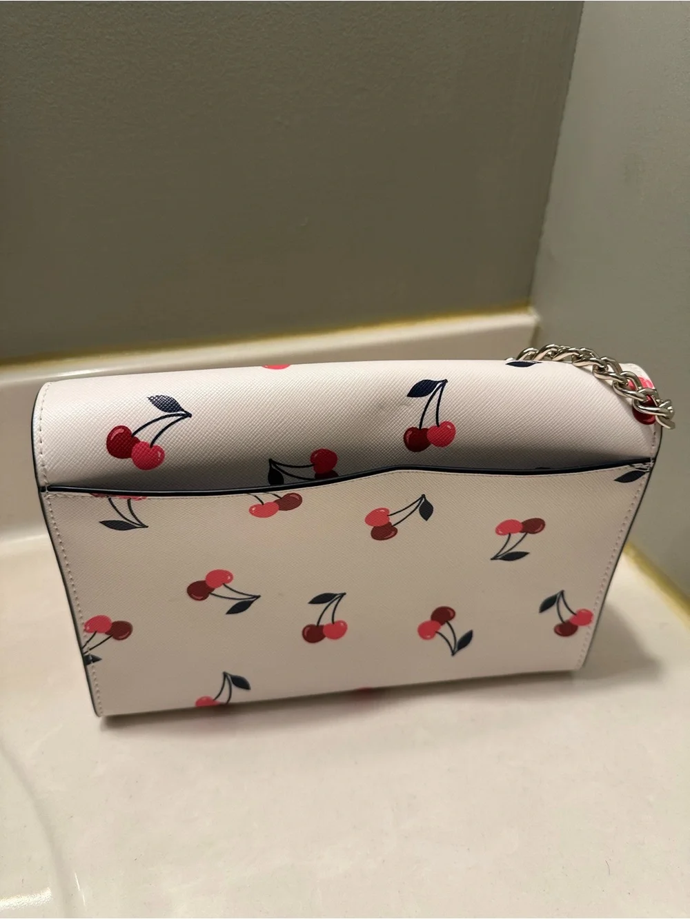kate spade White Cherry-Print Chain Shoulder Bag